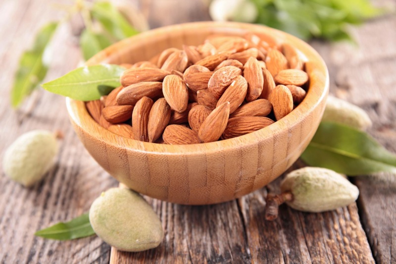 قیمت خرید مغز بادام سنگی درختی + فروش ویژه